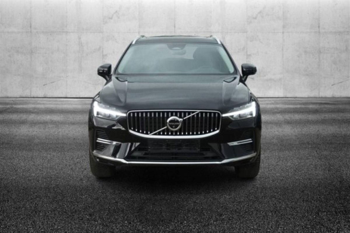 Volvo XC60 T6 Recharge AWD Plug-in Hybrid automatico Plus Bright (5)