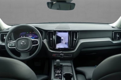 Volvo XC60 T6 Recharge AWD Plug-in Hybrid automatico Plus Bright (6)