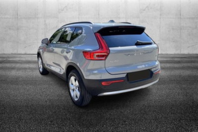 Volvo XC40 T2 automatico Essential (3)
