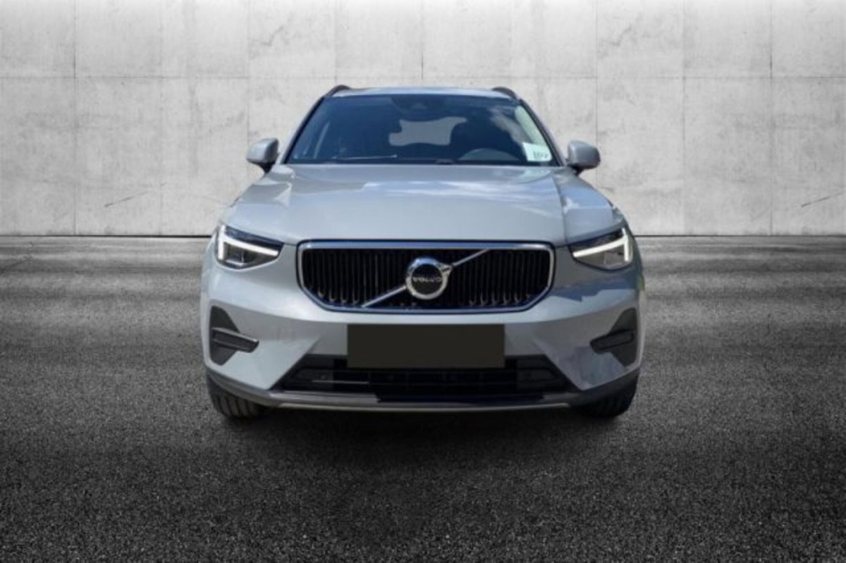 Volvo XC40 T2 automatico Essential (5)