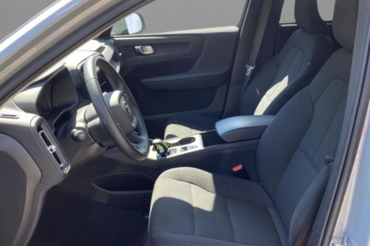 Volvo XC40 T2 automatico Essential (6)