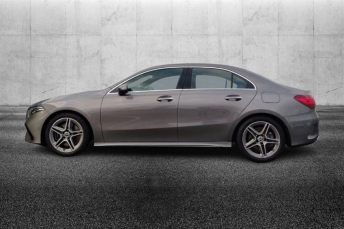 Mercedes-Benz Classe A Sedan 250 AMG Line Premium Plus 4matic auto (4)