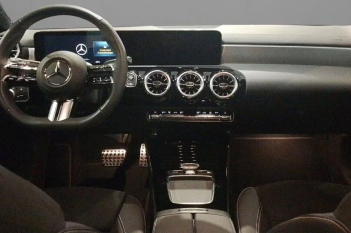Mercedes-Benz CLA Shooting Brake 200 d AMG Line Premium Plus auto (6)
