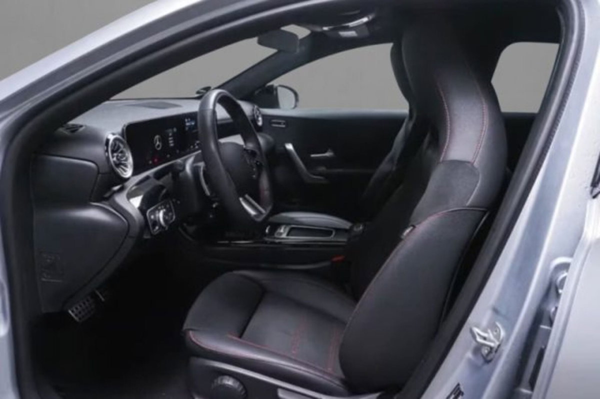 Mercedes-Benz Classe A 220 d AMG Line Premium Plus auto (4)