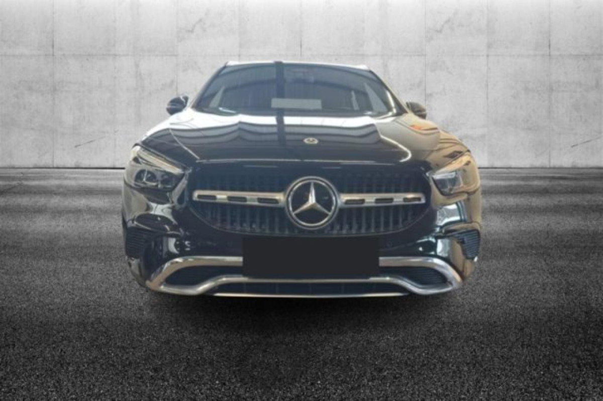 Mercedes-Benz GLA SUV 200 d Progressive Advanced Plus 4matic auto (4)