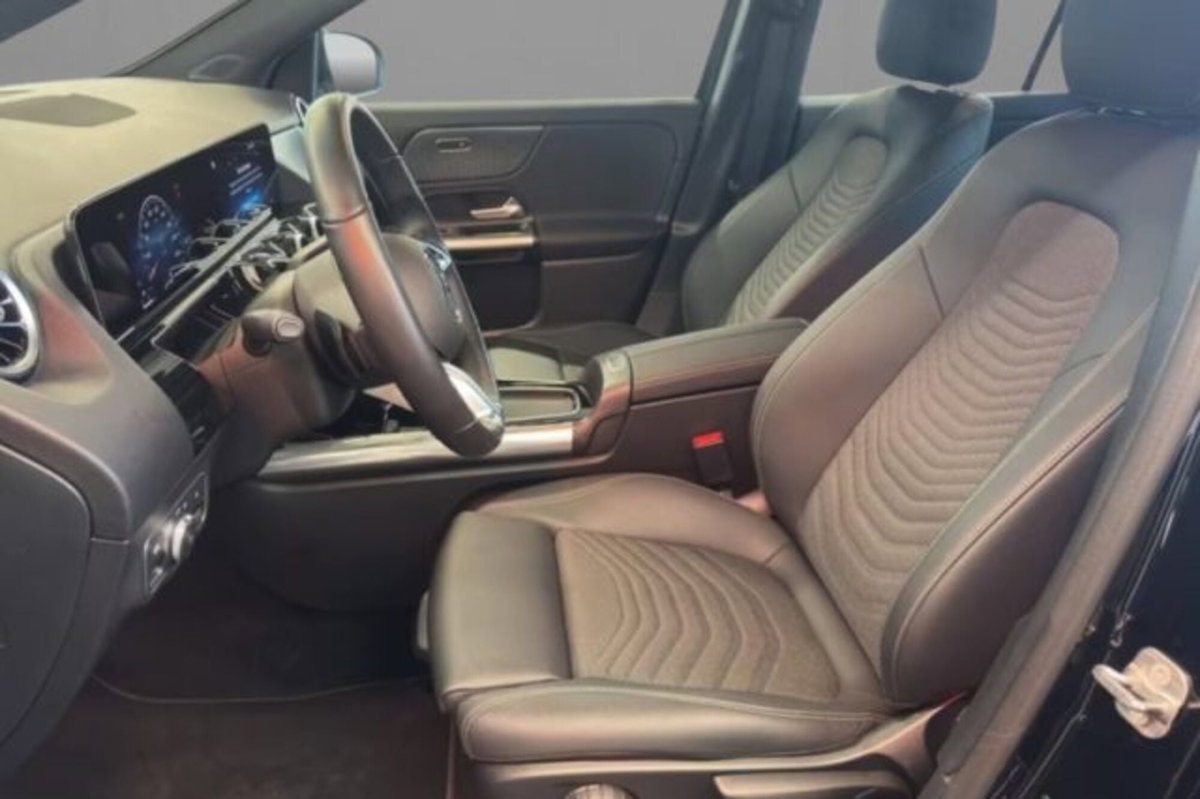 Mercedes-Benz GLA SUV 200 d Progressive Advanced Plus 4matic auto (7)