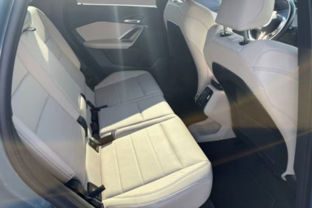 BMW X1 sDrive 20i Msport (8)