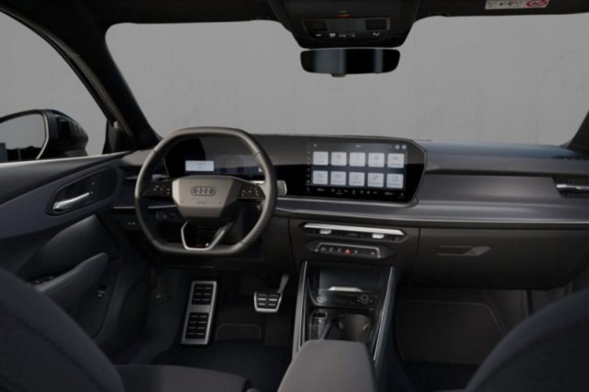 Audi Q3 Sportback 2.0 tfsi S line edition quattro 265cv s-tronic (4)
