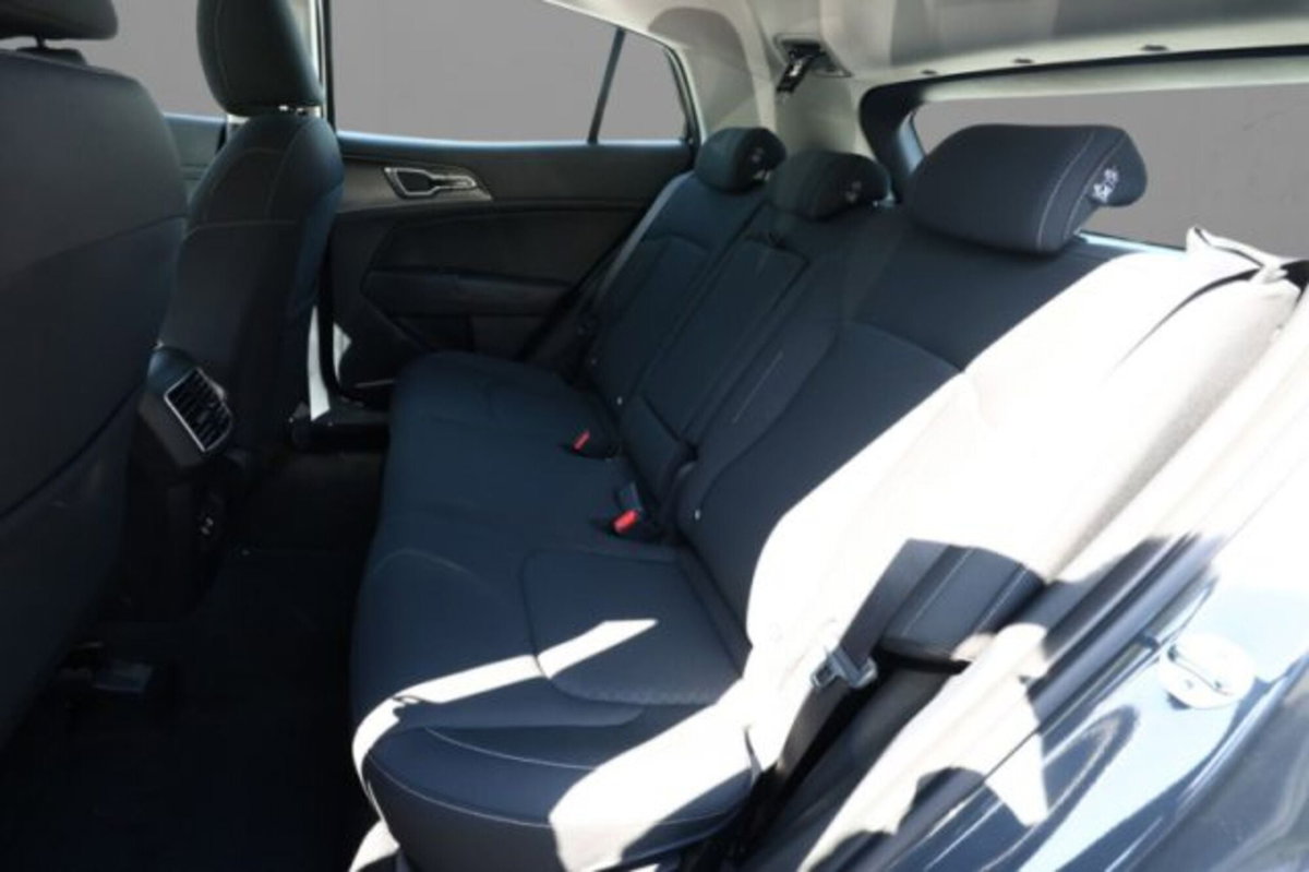 Kia Sportage 1.6 crdi mhev Business dct (7)