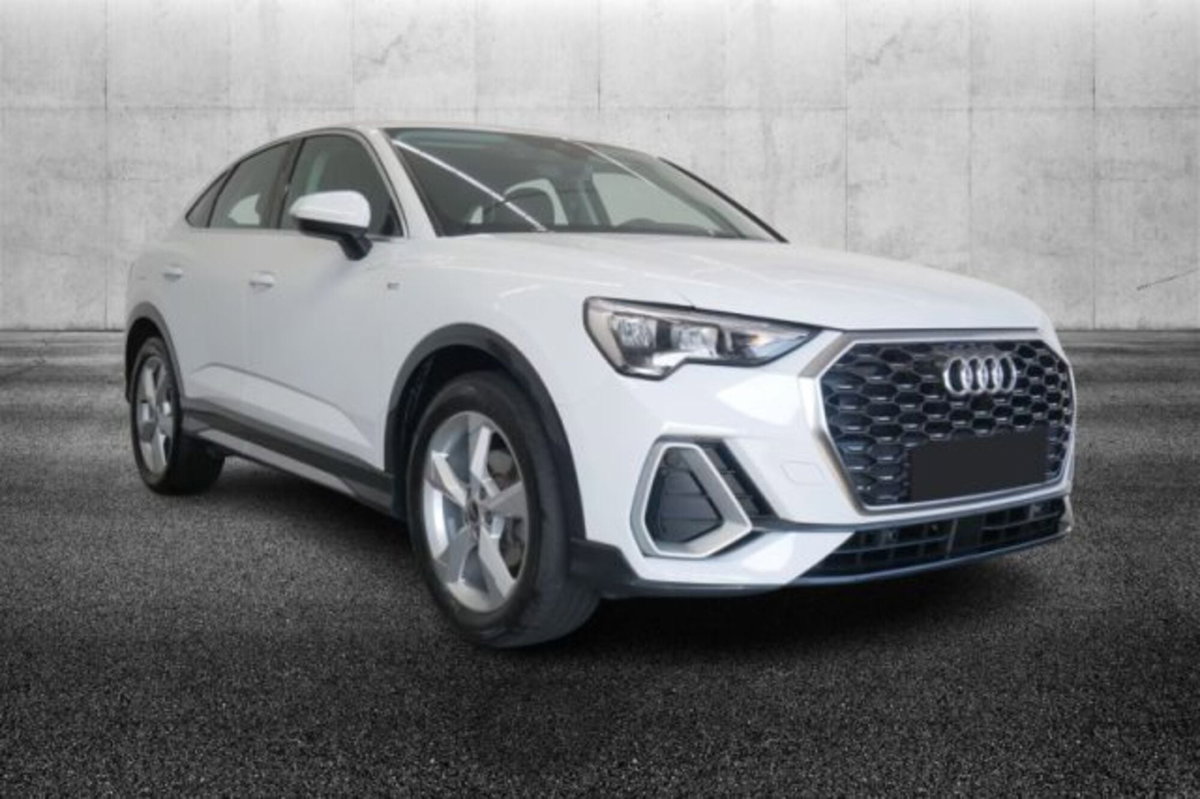 Audi Q3 Sportback 35 TDI quattro S tronic S line edition (2)