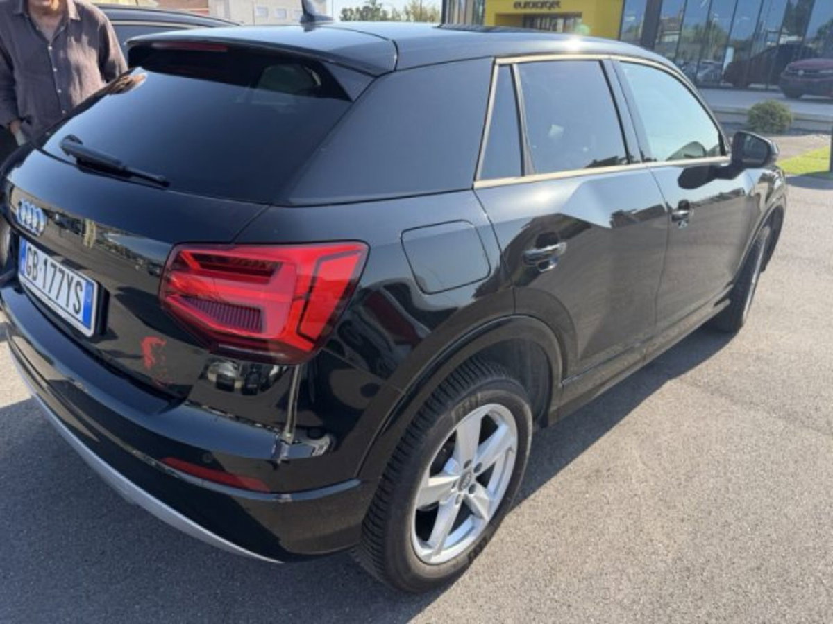 Audi Q2 Q2 30 TDI Business Design (2)