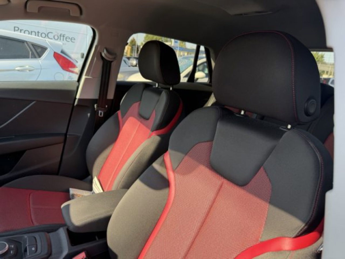 Audi Q2 Q2 30 TDI Business Design (7)