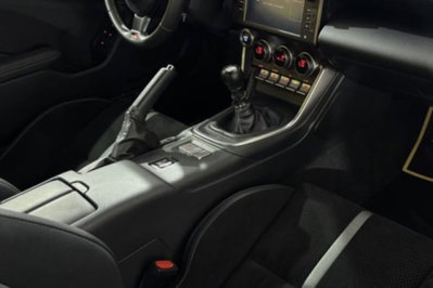 Toyota GR86 2.Premium Sport A/T (8)