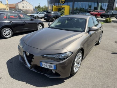 Alfa Romeo Giulia 2.2 Turbodiesel 150 CV (3)