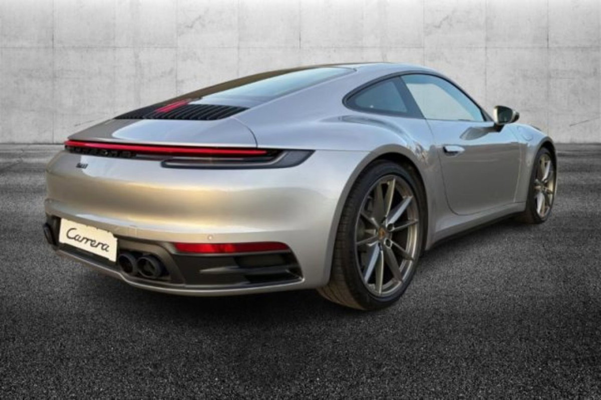 Porsche 911 Coupé Coupe 3.0 Carrera T (2)