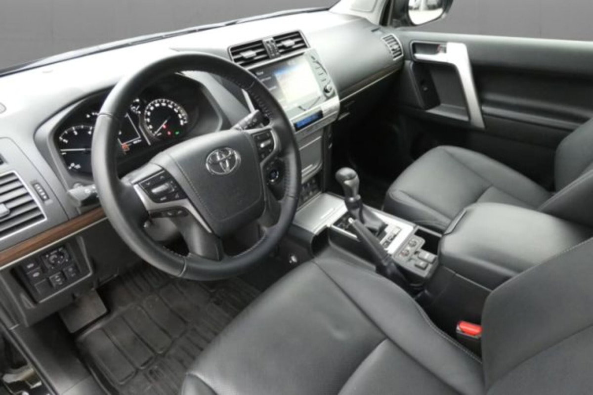 Toyota Land Cruiser 5p 2.8 d-4d Executive auto (7)