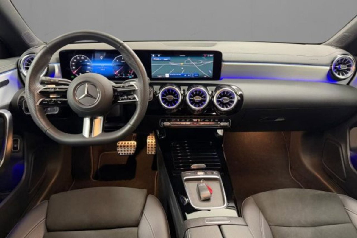 Mercedes-Benz CLA Shooting Brake 200 d AMG Line Premium Plus auto (6)