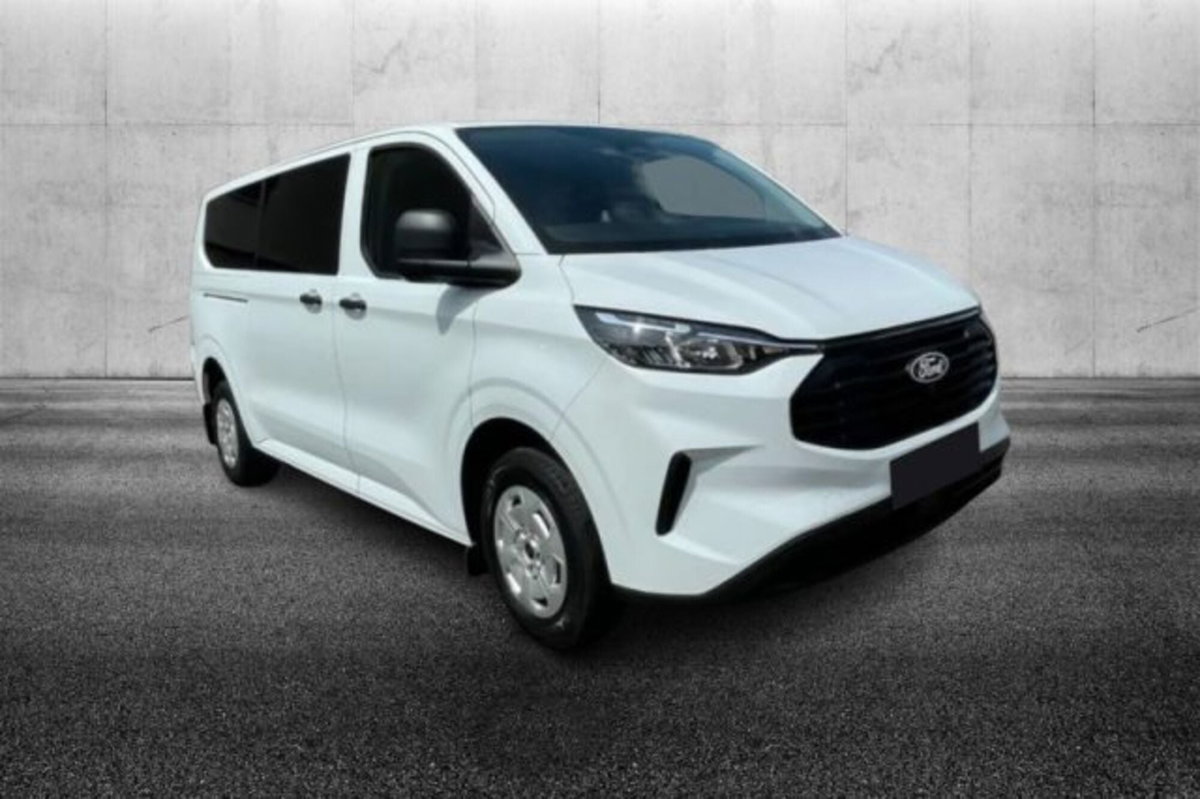 Ford Tourneo Custom 320 2.0 ecoblue 136cv Titanium L1H1 AWD A8 (2)