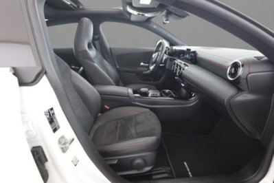 Mercedes-Benz CLA Shooting Brake 200 d Automatic Shooting Brake Premium (7)