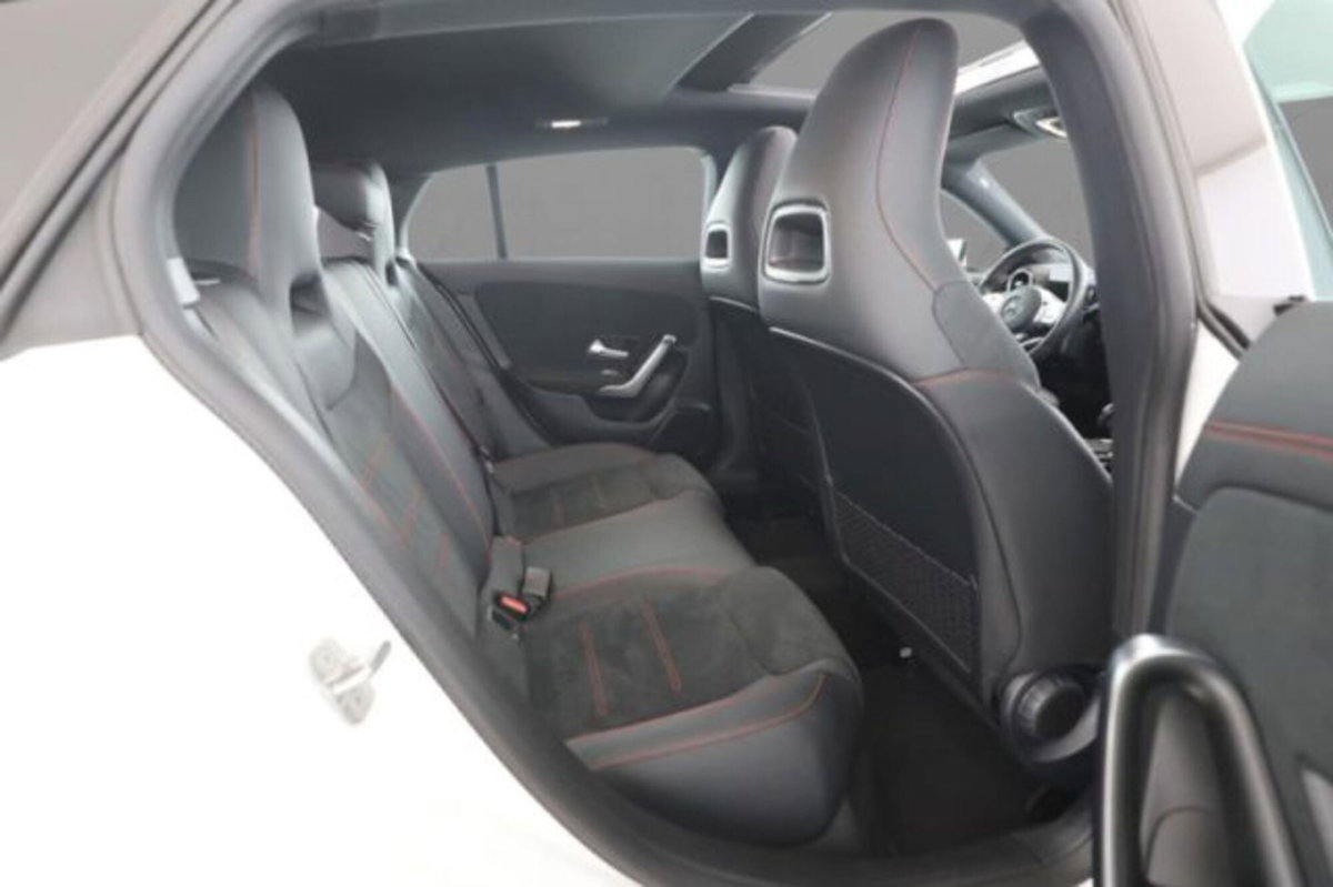 Mercedes-Benz CLA Shooting Brake 200 d Automatic Shooting Brake Premium (8)
