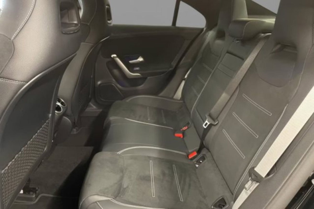 Mercedes-Benz CLA 200 d Automatic Premium (7)