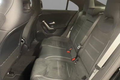 Mercedes-Benz CLA 200 d Automatic Premium (7)
