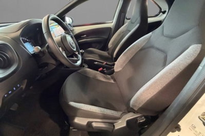 Toyota Aygo X 1.0 VVT-i 72 CV 5 porte Limited Air (6)