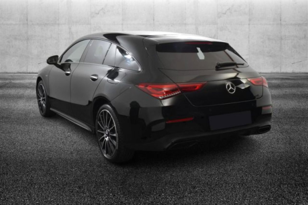 Mercedes-Benz CLA Shooting Brake 250 e Plug-in hybrid Shooting Brake Premium (4)