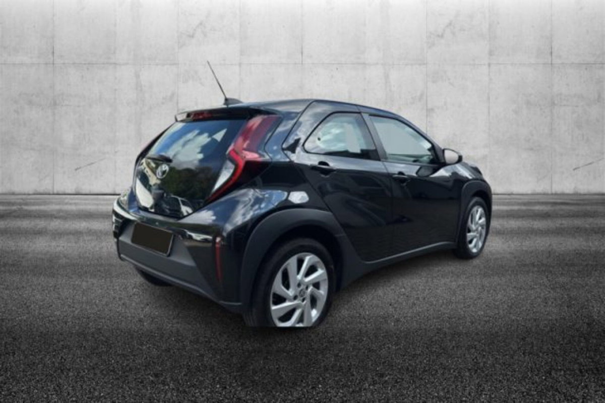 Toyota Aygo X 1.0 VVT-i 72 CV 5 porte Limited Air (3)