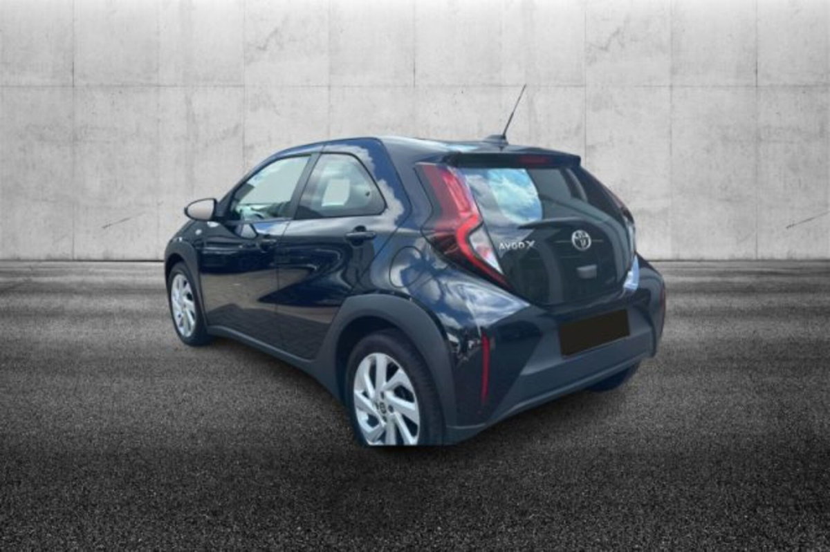 Toyota Aygo X 1.0 VVT-i 72 CV 5 porte Limited Air (4)