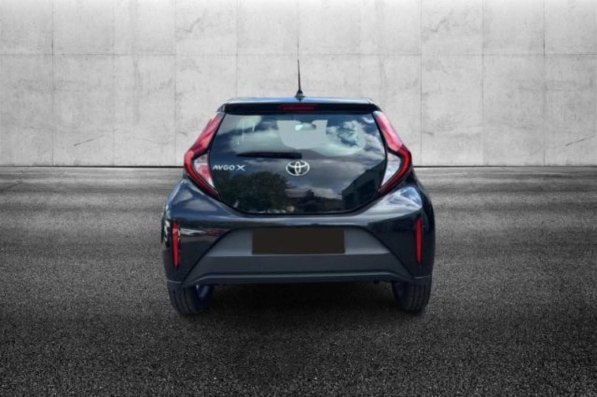 Toyota Aygo X 1.0 VVT-i 72 CV 5 porte Limited Air (6)