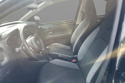Toyota Aygo X 1.0 VVT-i 72 CV 5 porte Limited Air (7)