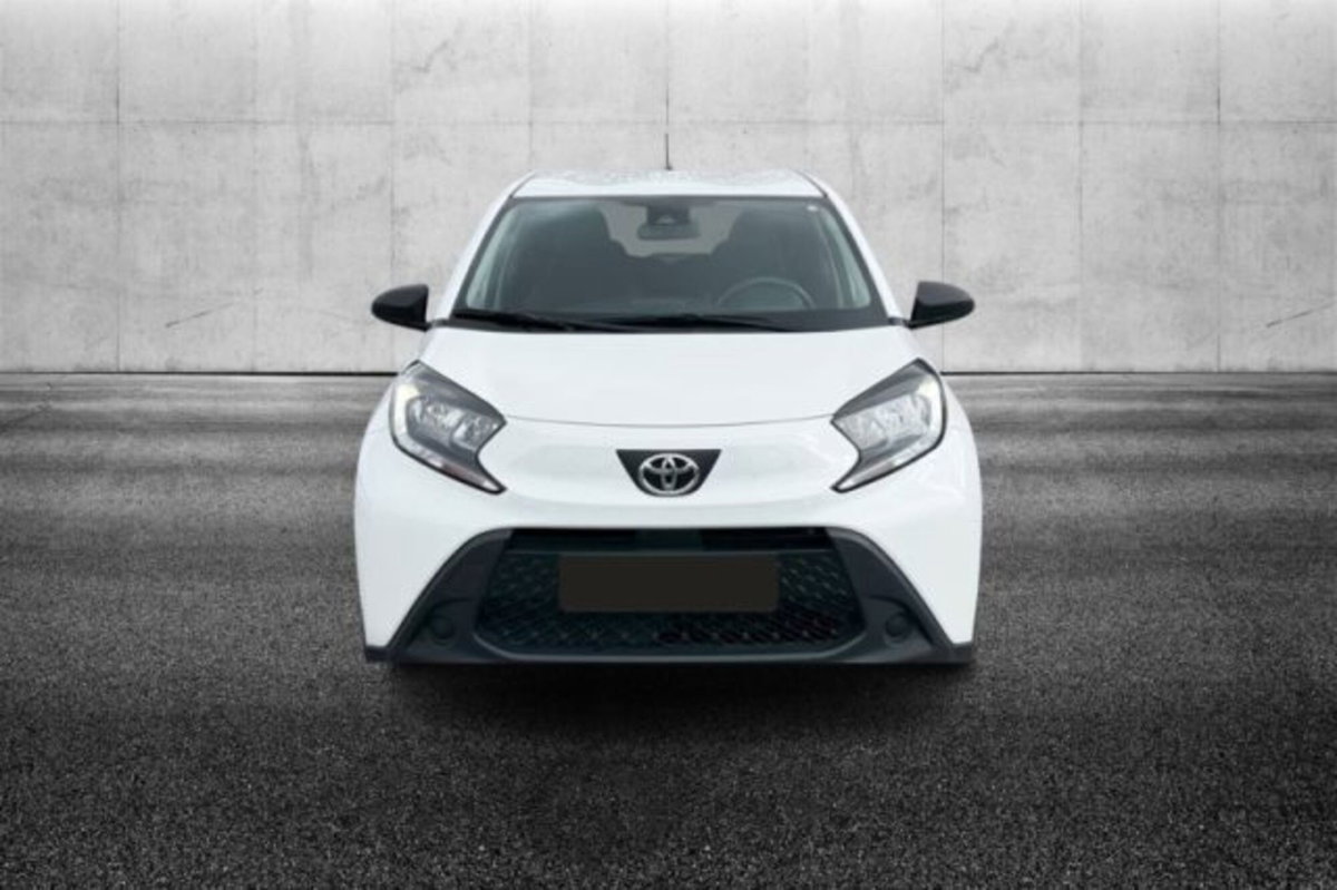 Toyota Aygo X 1.0 VVT-i 72 CV 5 porte Limited Air (4)