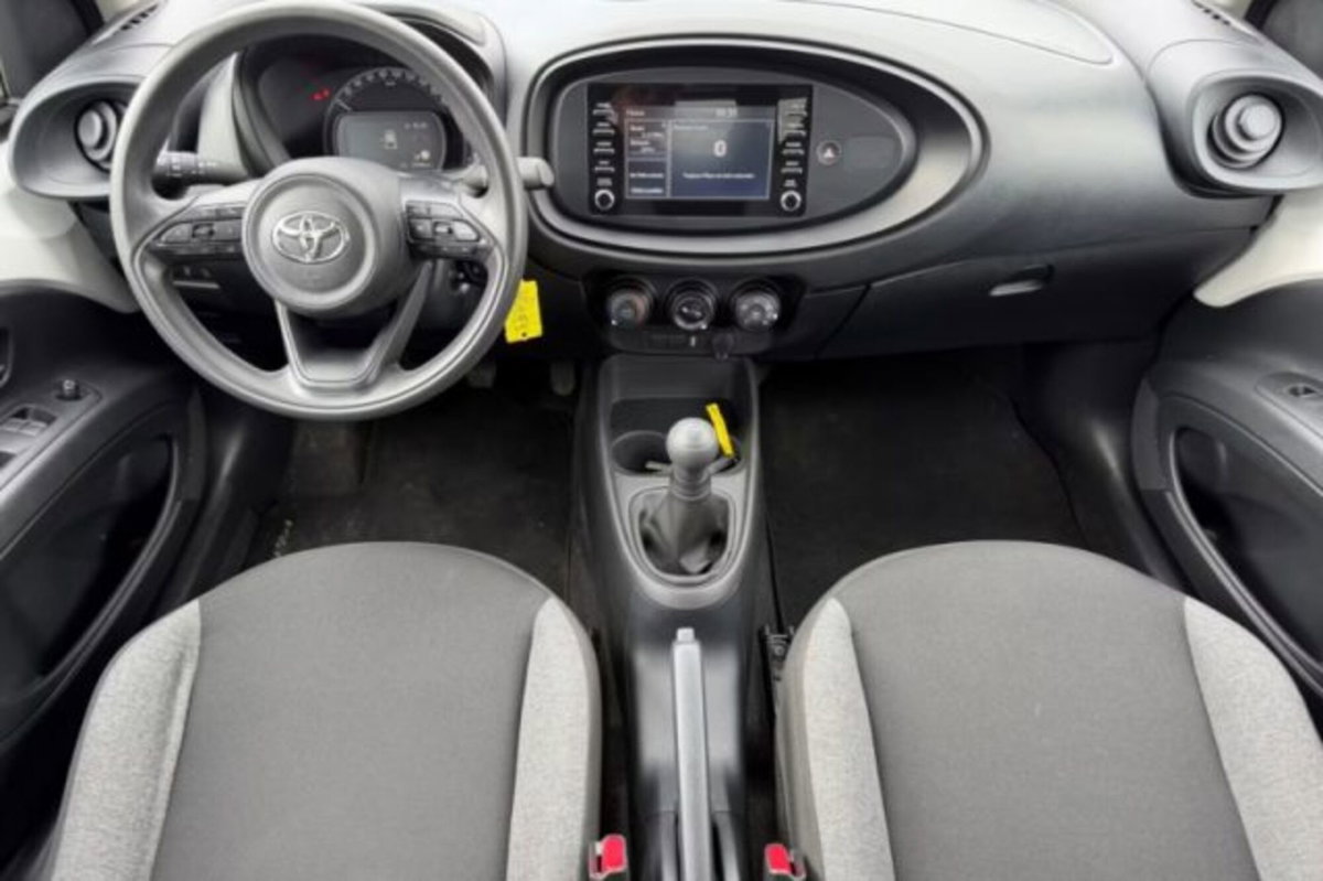 Toyota Aygo X 1.0 VVT-i 72 CV 5 porte Limited Air (6)
