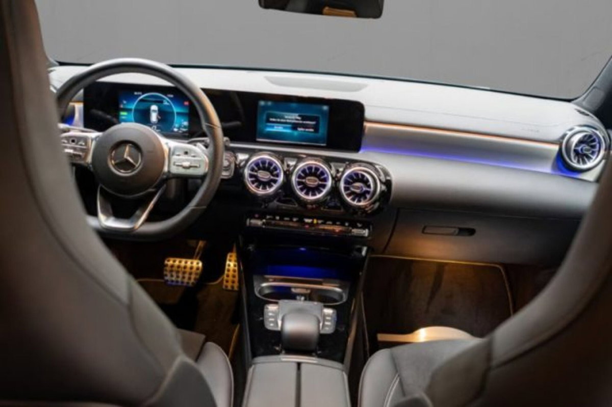Mercedes-Benz CLA Shooting Brake 250 e Plug-in hybrid Shooting Brake Premium (3)