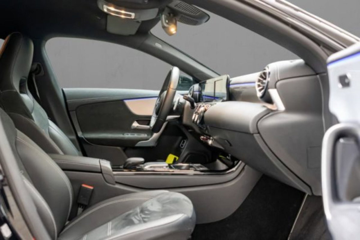 Mercedes-Benz CLA Shooting Brake 250 e Plug-in hybrid Shooting Brake Premium (4)