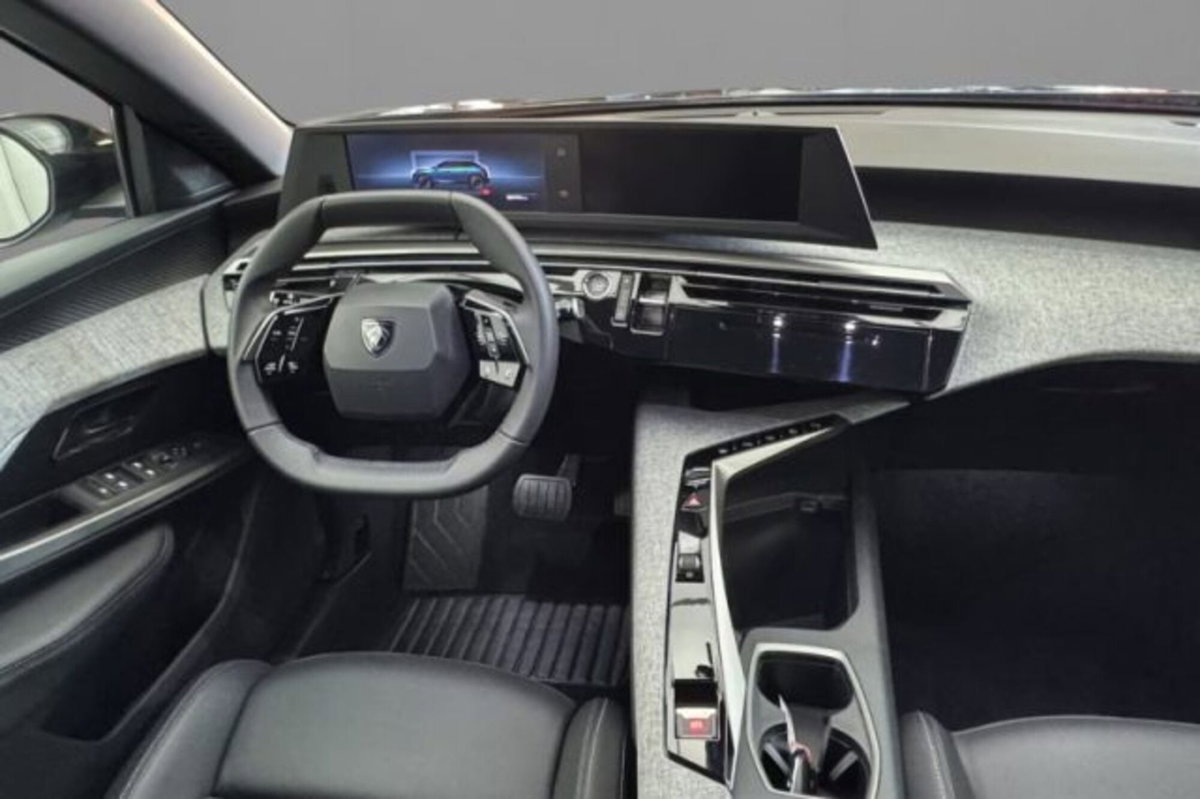 Peugeot 5008 1.2 hybrid Allure 145cv 7p.ti e-dcs6 (5)