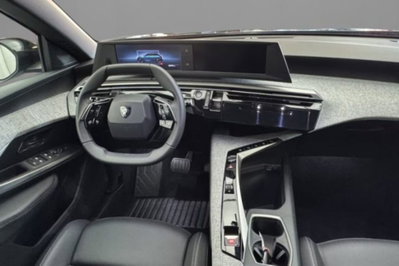 Peugeot 5008 1.2 hybrid Allure 145cv 7p.ti e-dcs6 (5)