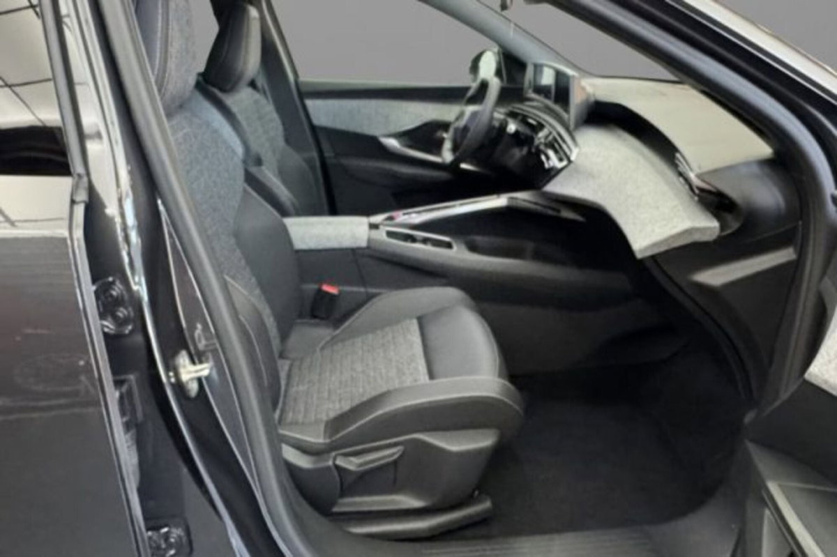 Peugeot 5008 1.2 hybrid Allure 145cv 7p.ti e-dcs6 (7)