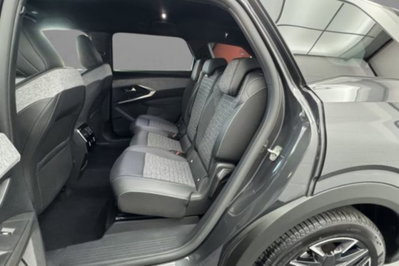 Peugeot 5008 1.2 hybrid Allure 145cv 7p.ti e-dcs6 (8)