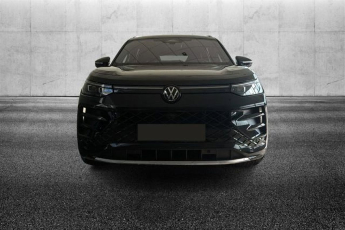 Volkswagen Tayron 1.5 tsi ehybrid R-Line 272cv dsg (3)