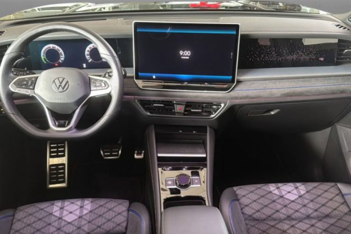 Volkswagen Tayron 1.5 tsi ehybrid R-Line 272cv dsg (5)