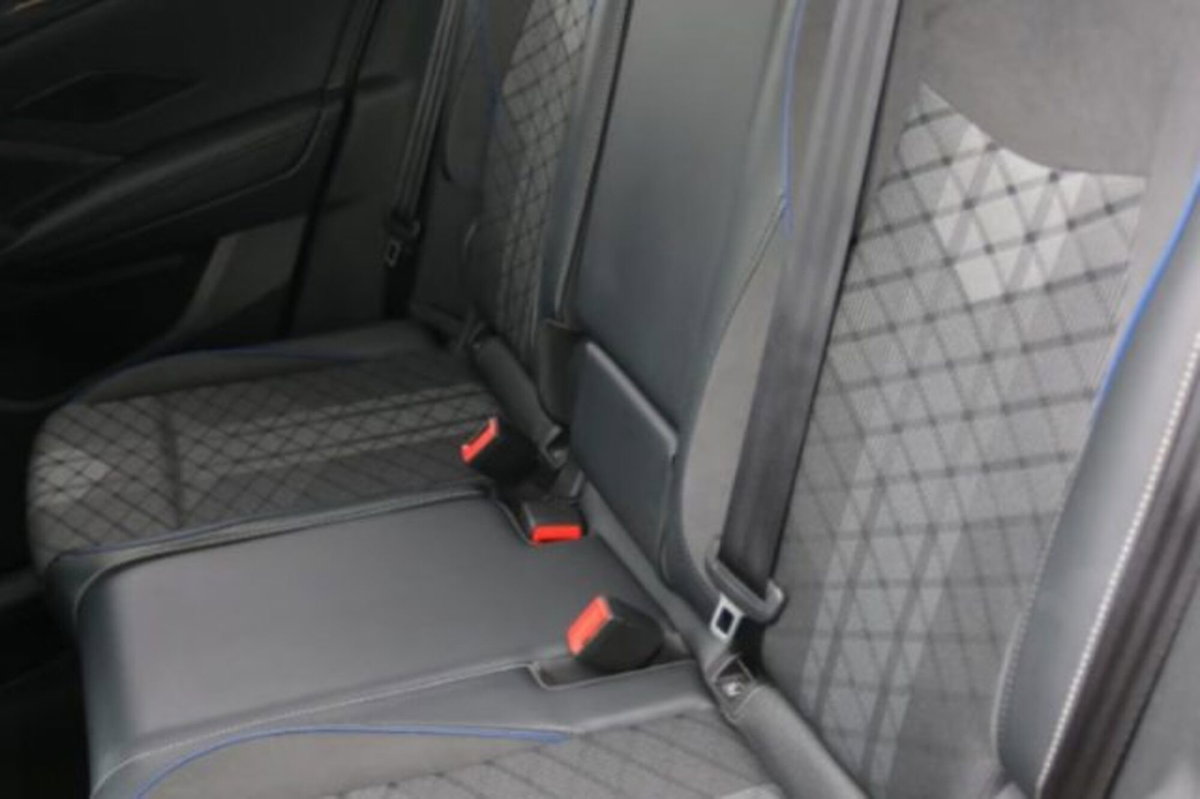 Volkswagen Tiguan 2.0 tdi R-Line 150cv dsg (7)