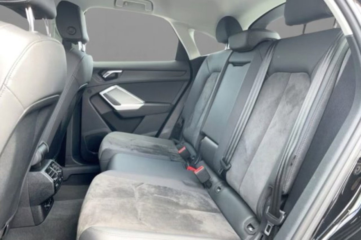 Audi Q3 Sportback 35 TDI quattro S tronic S line edition (8)