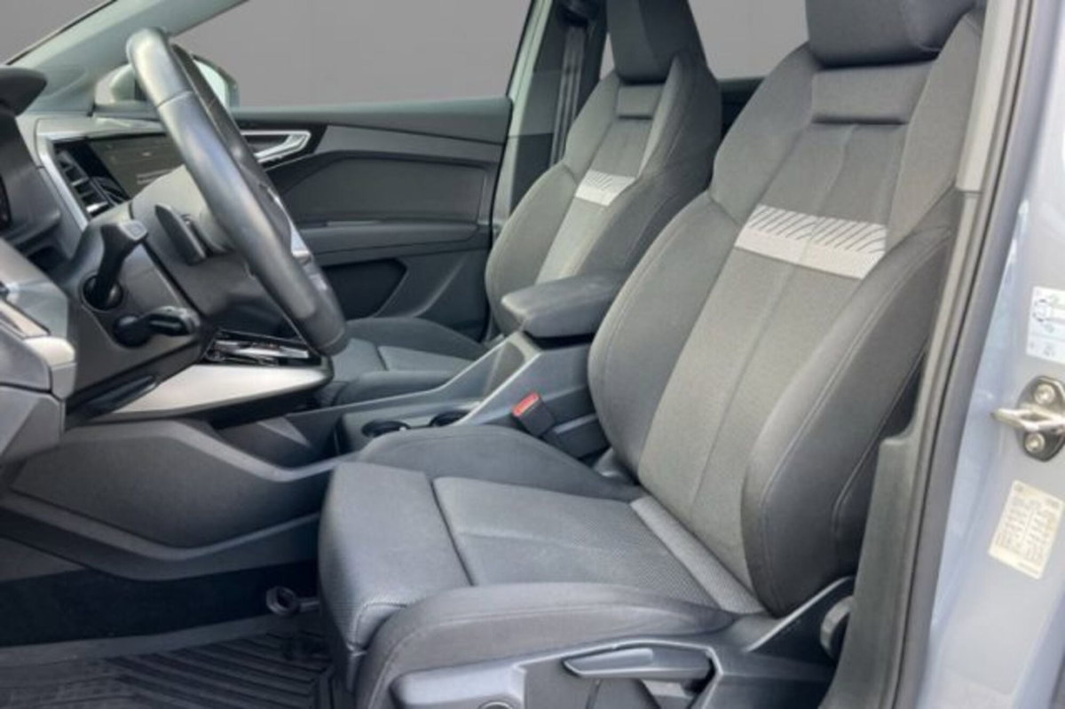 Audi Q4 Q4 35 e-tron Business Advanced (7)
