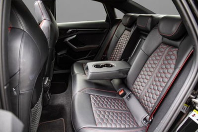 Audi RS 3 3 TFSI quattro S tronic (8)