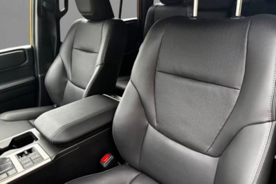 Toyota Land Cruiser 2.8 d-4d Lounge awd auto (8)