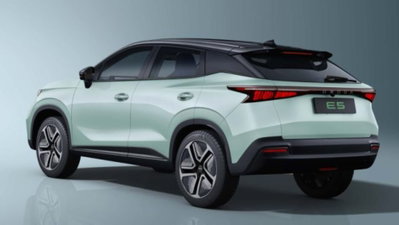 Omoda Omoda 5 EV 60,9 kWh Pure (5)