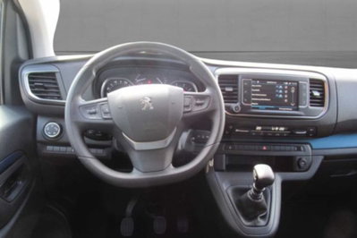 Peugeot Traveller BlueHDi 140 S&S Long Allure (6)