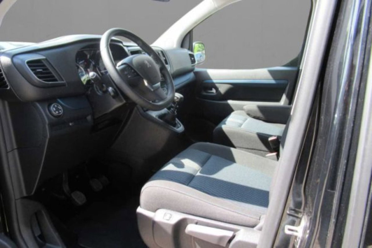 Peugeot Traveller BlueHDi 140 S&S Long Allure (7)